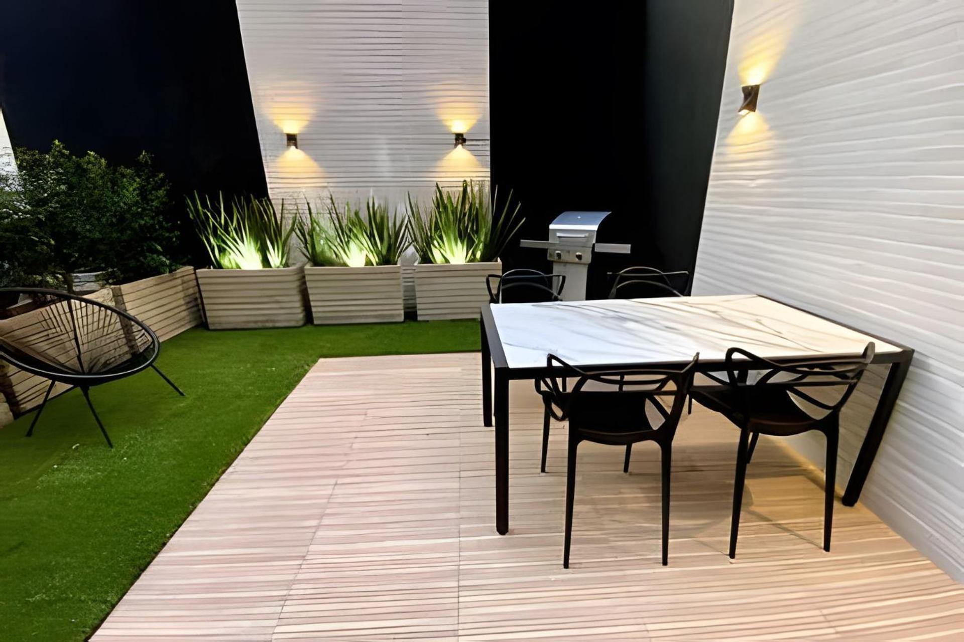 Frag Apartment