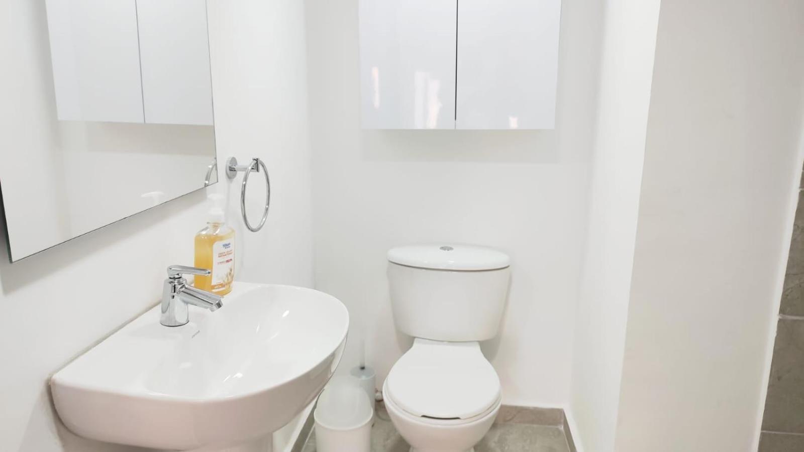 1 Independiente Bano Y Balcon Privado Unicentro Homestay *