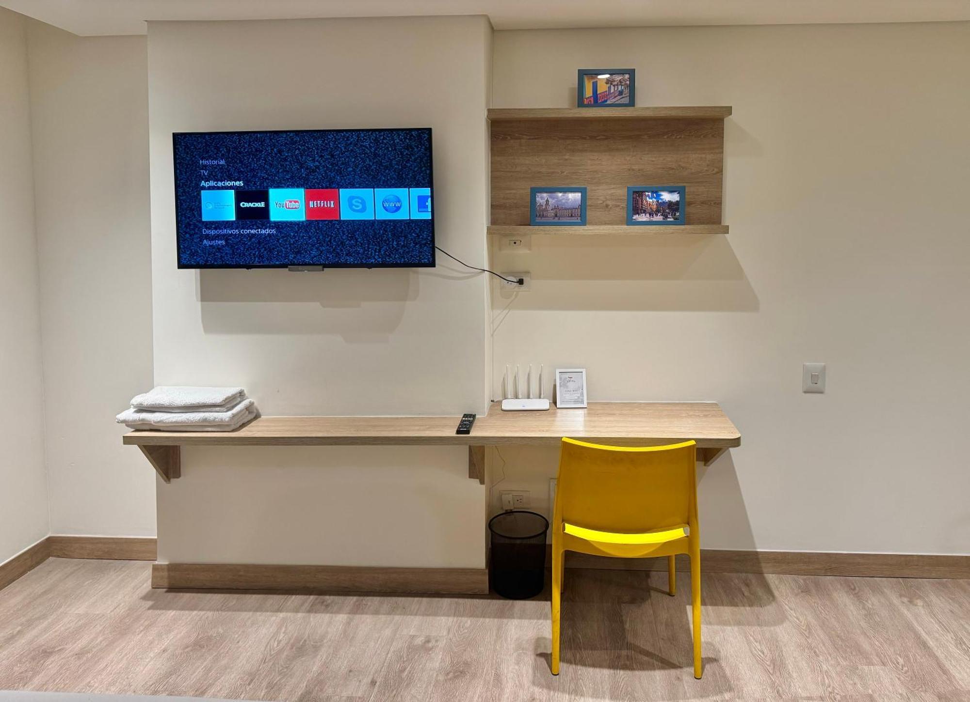 Apartamento Vitra Vista A La Ciudad Iluminacion Comodidad Bogotá