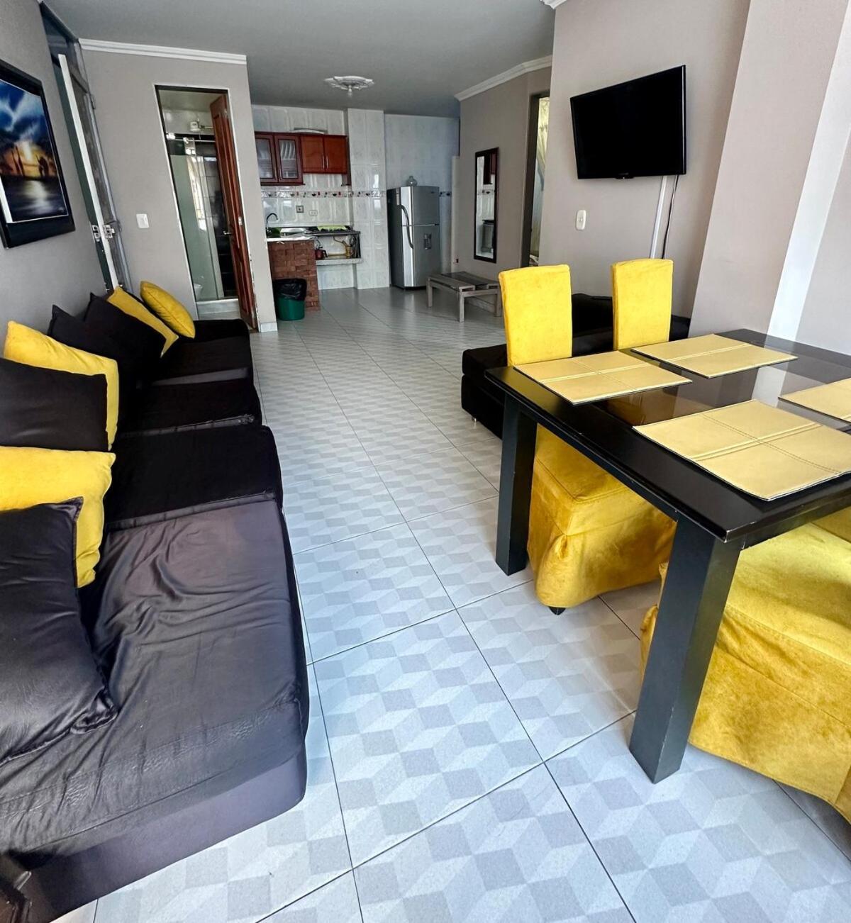 Apartment 02 Cas Airport Embassy *