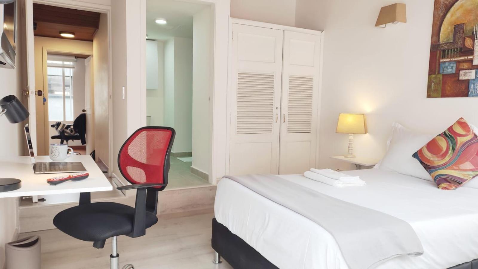Homestay 1 Independiente Bano Y Balcon Privado Unicentro Bogota