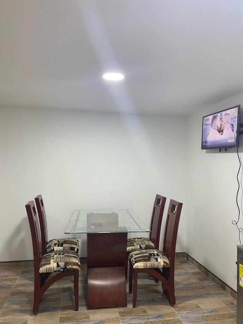 Amatista-cerca Al Aeropuerto Apartamento