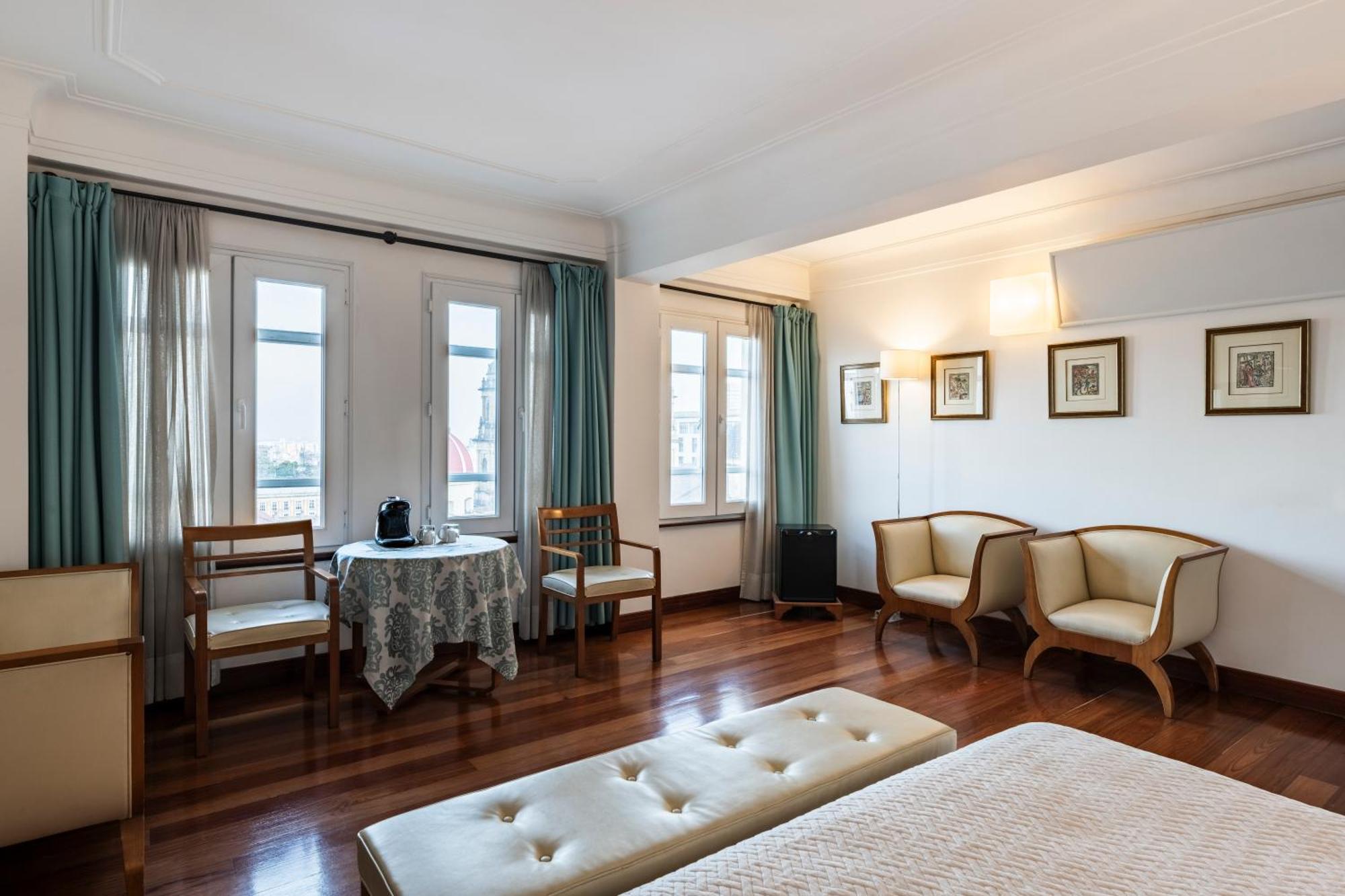 De La Opera Hotel
