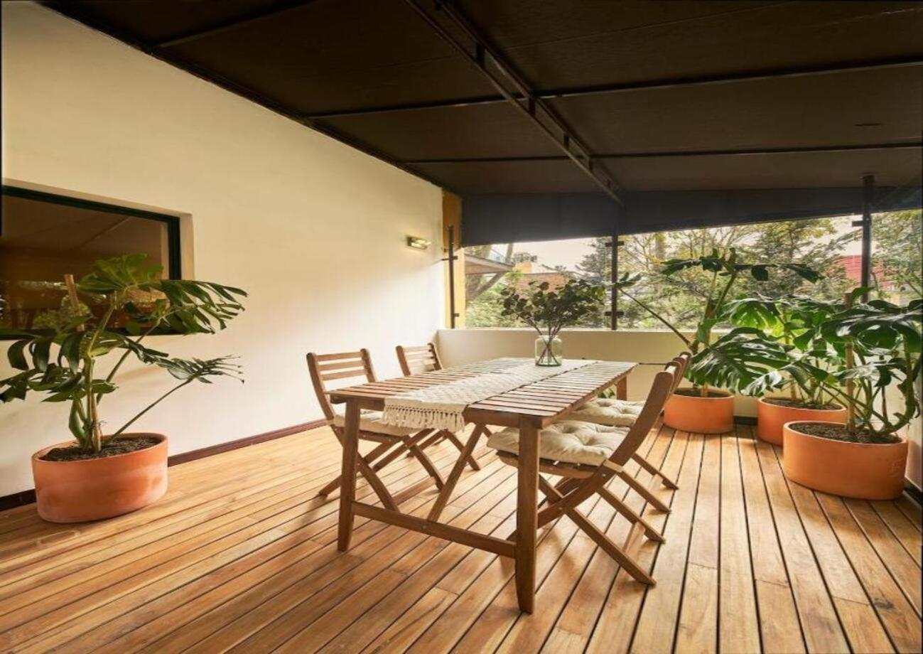 Balcony Retreat In Gourmet Heart 205 * Bogota