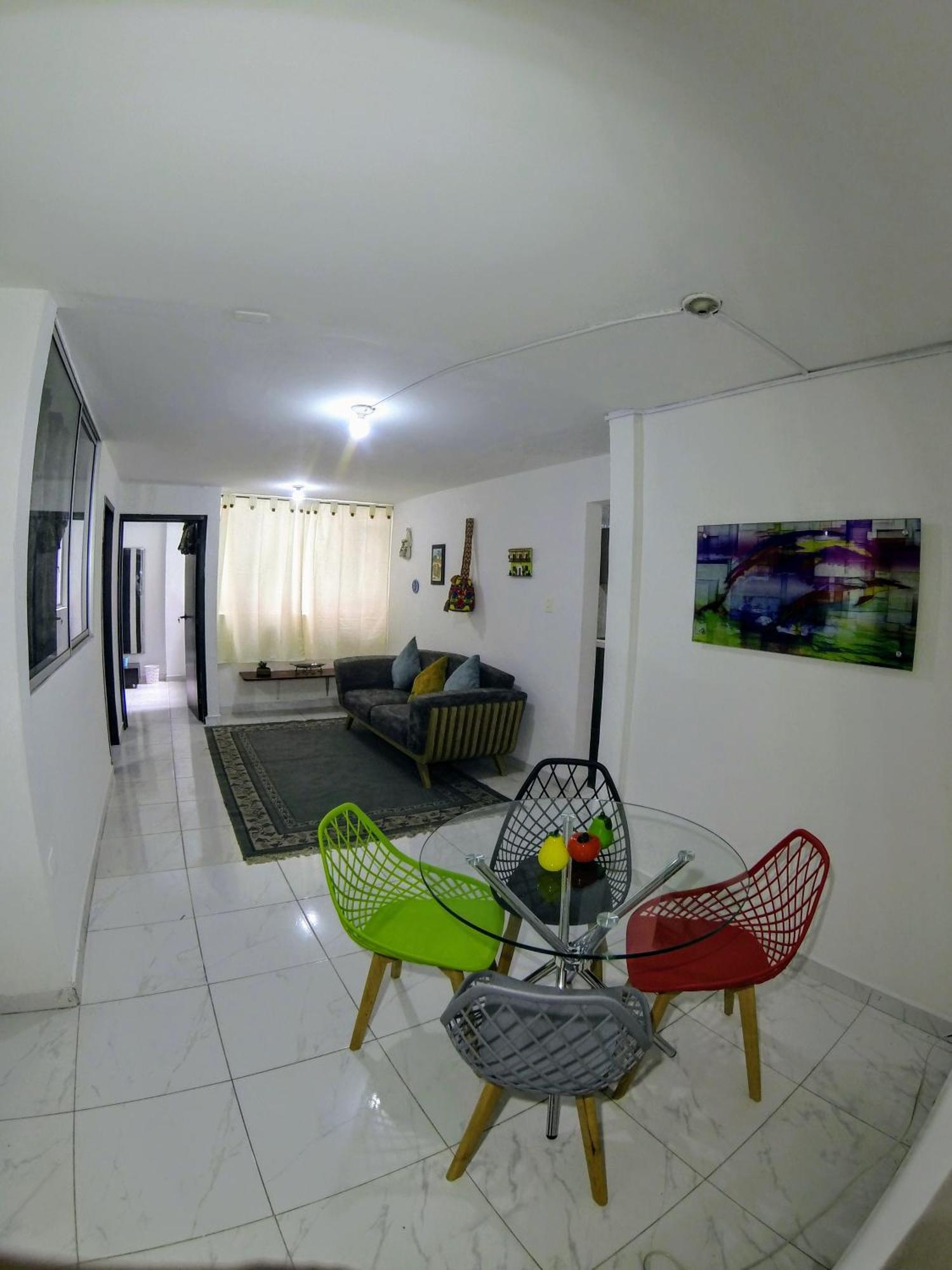 La Quinta Rent Short & Service * Bogota