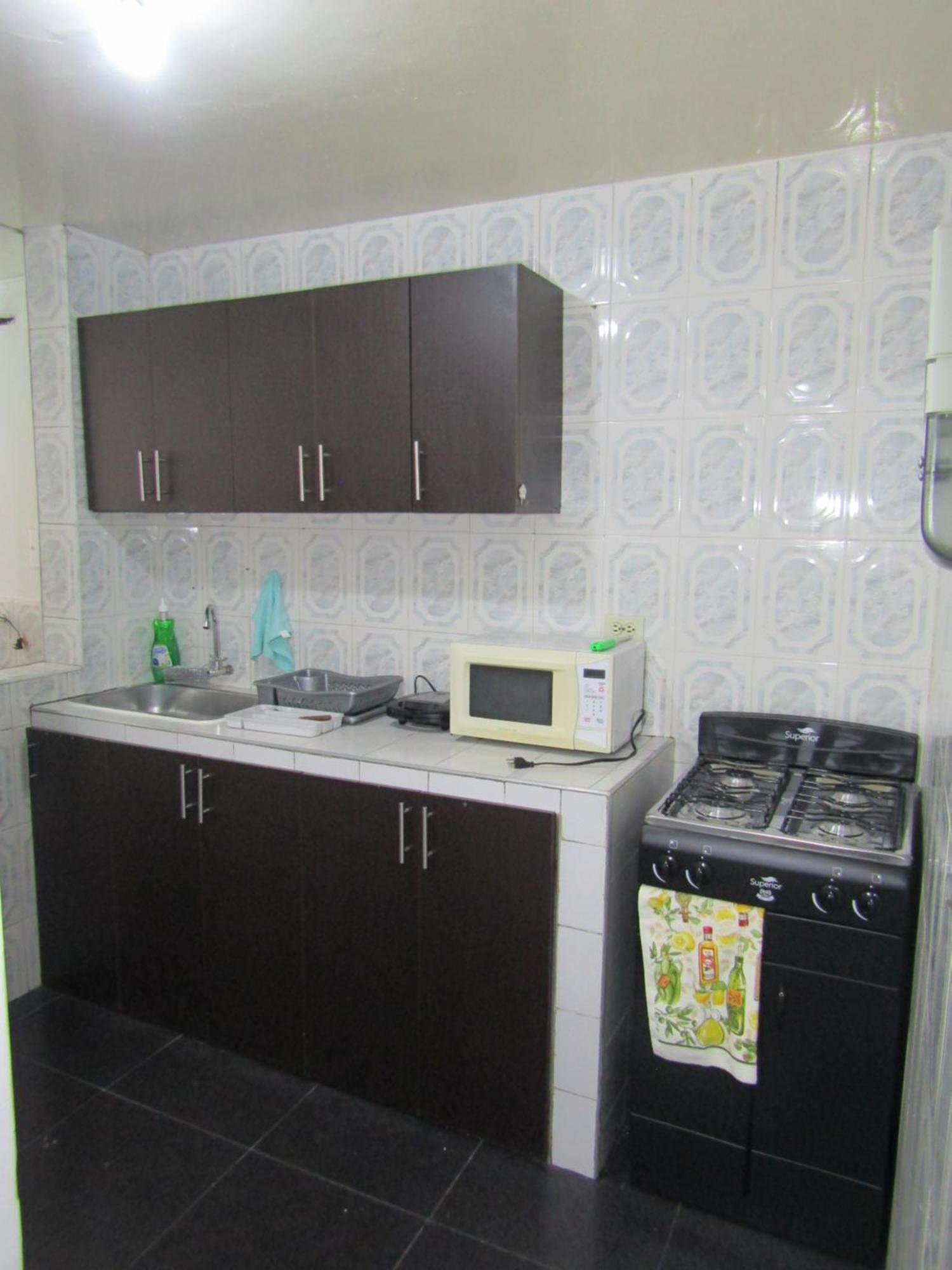 La Quinta Rent Short & Service