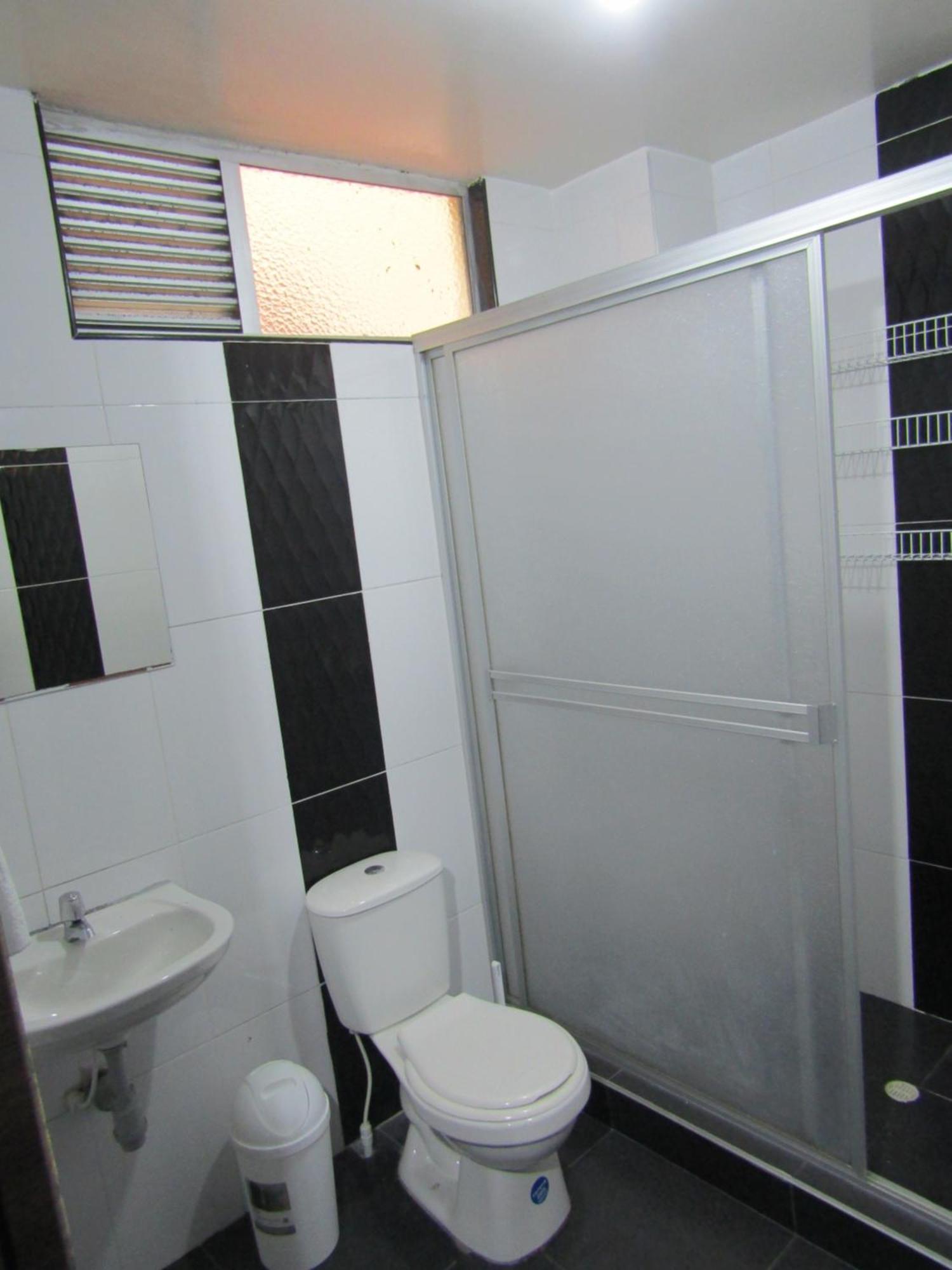 La Quinta Rent Short & Service Guest house