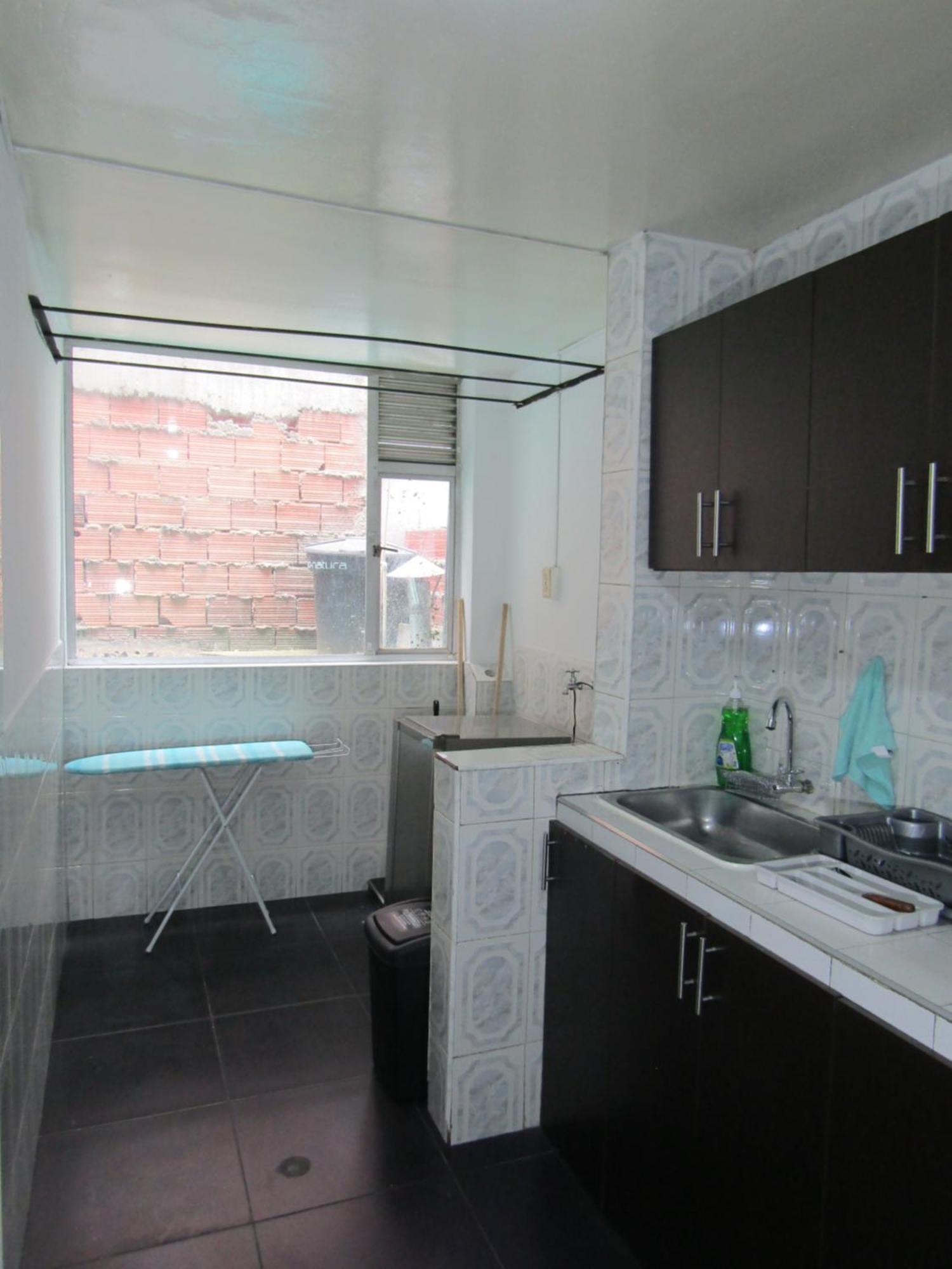 La Quinta Rent Short & Service