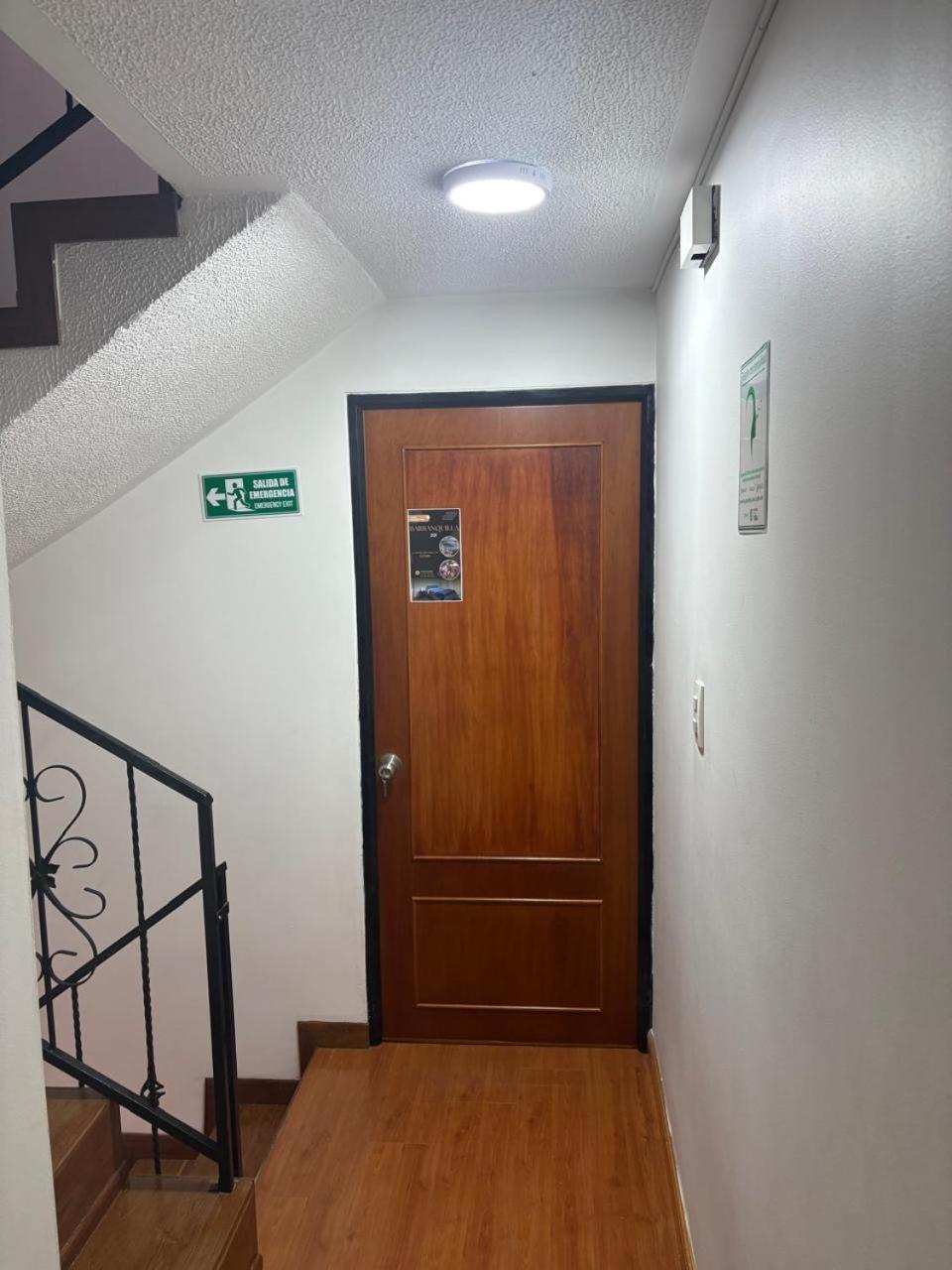 Hospedagem domiciliar Dorado - Cerca Al Aeropuerto - 201 Bogotá