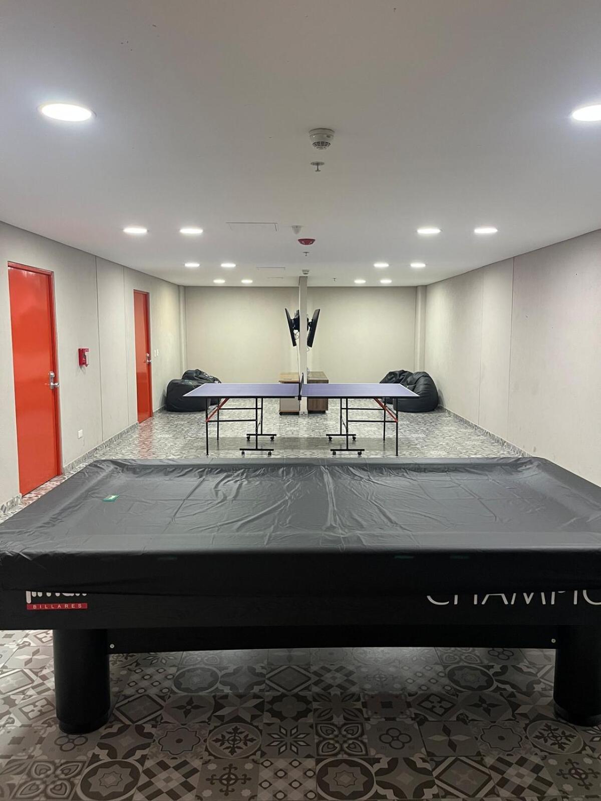 Apto Central, Tranquilo Con Guardado De Maletas Apartment