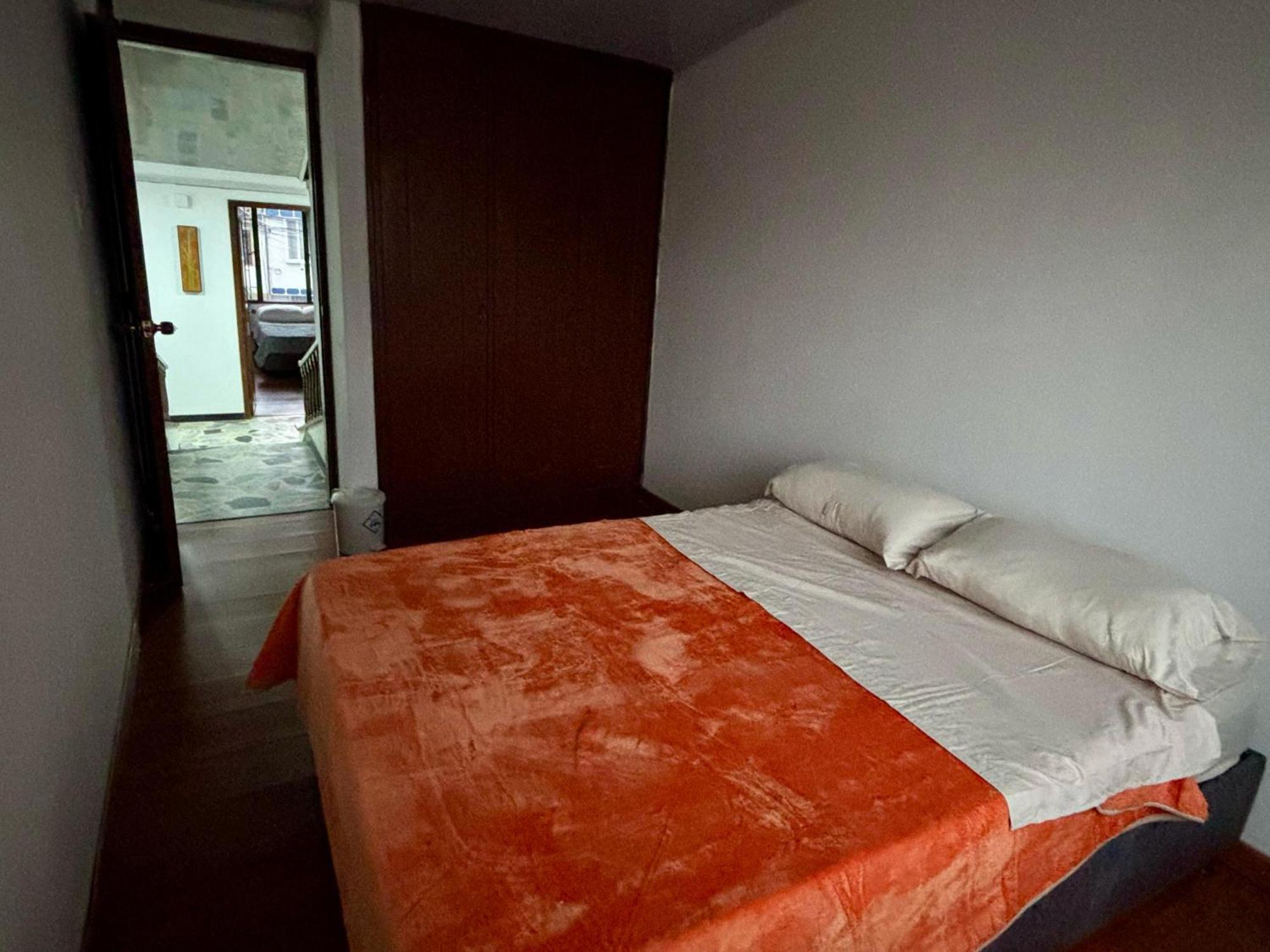 Kuyay Yachi Guest house Bogota