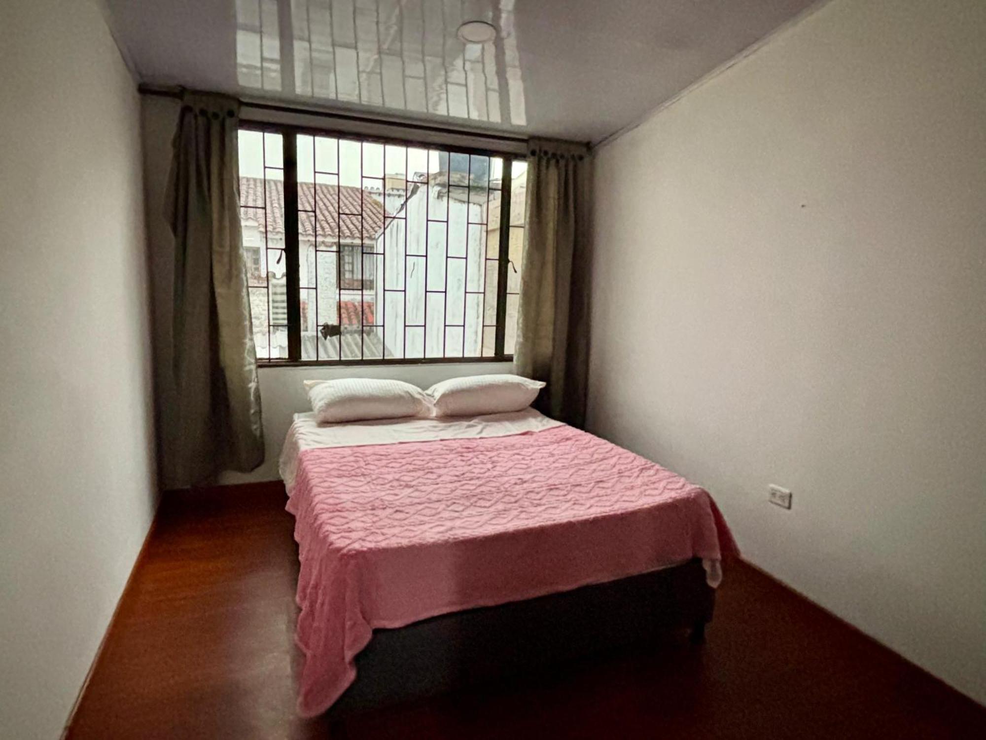 Kuyay Yachi Bogota