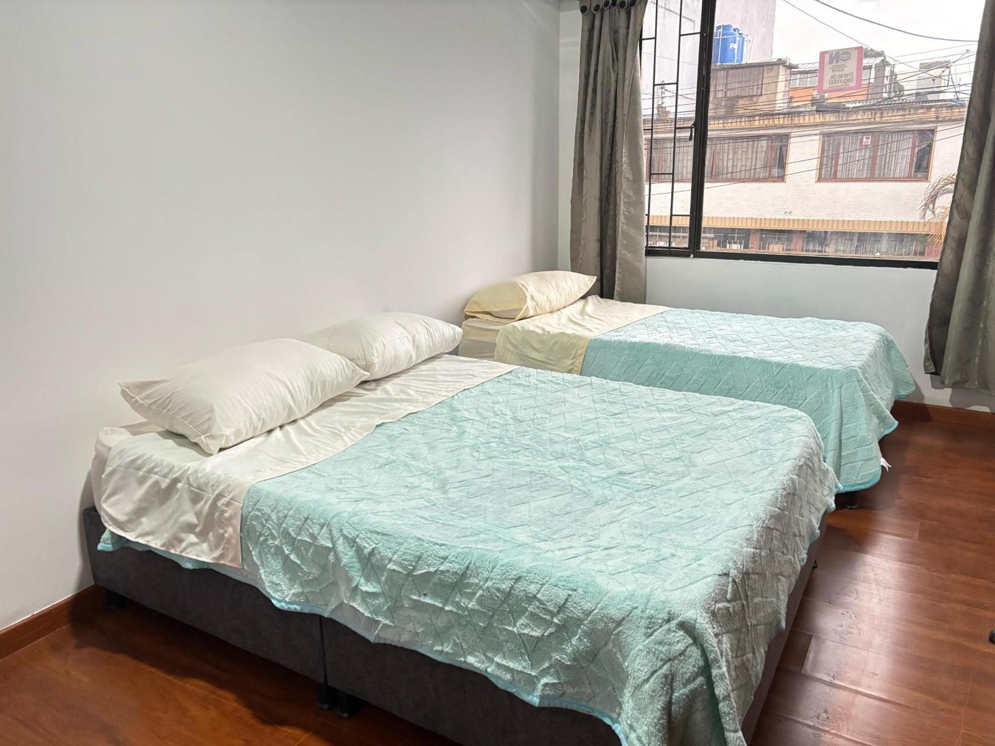 Kuyay Yachi * Bogota