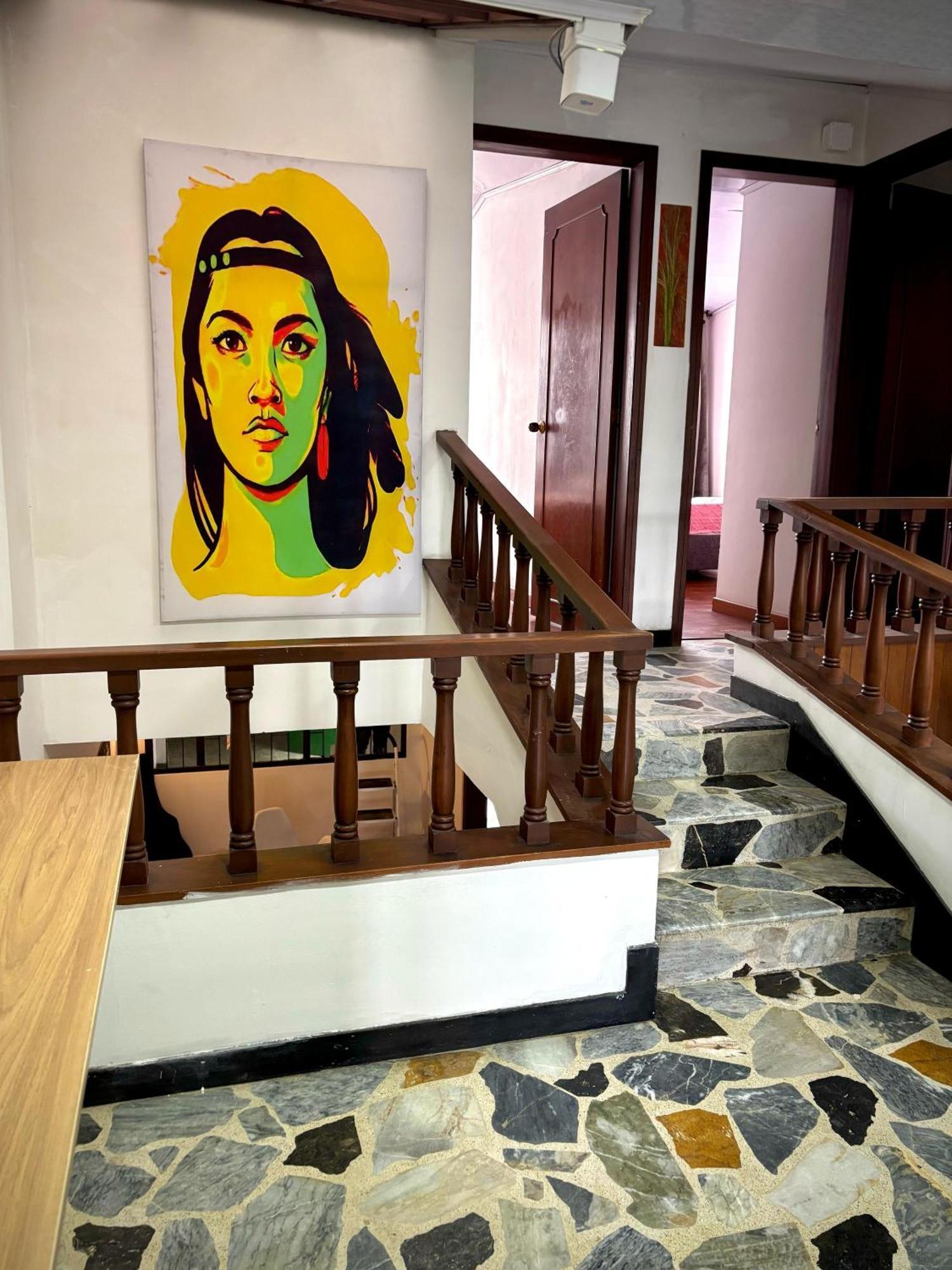 Kuyay Yachi Guest house *