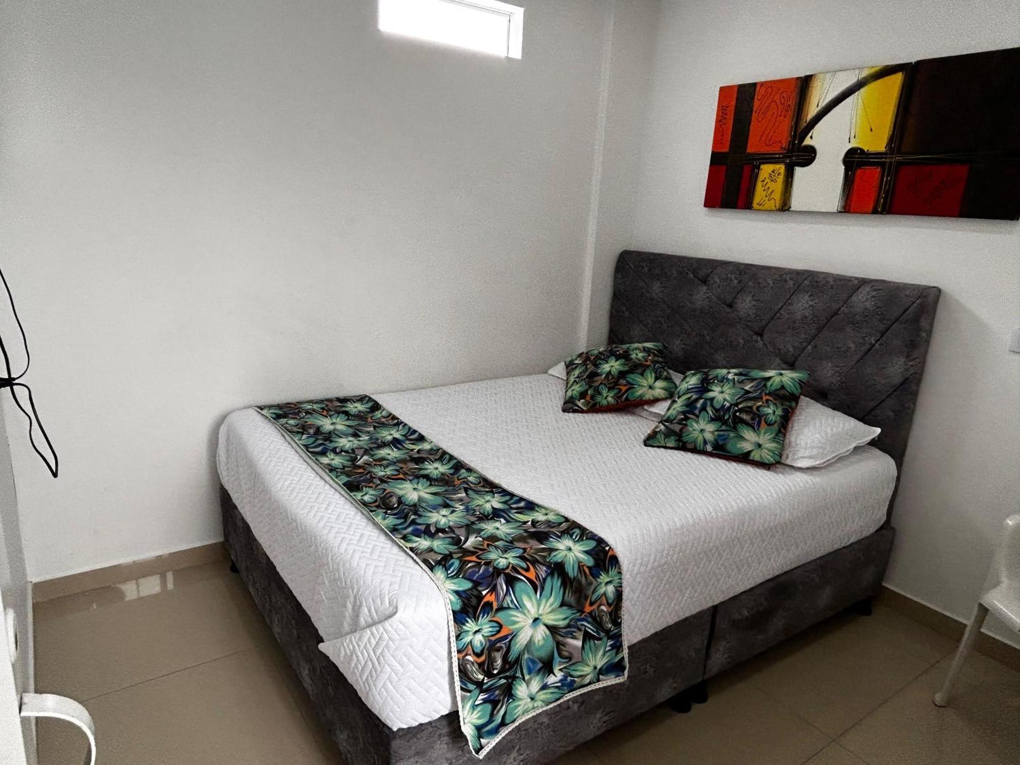 A Con Bano Privado * Bogota