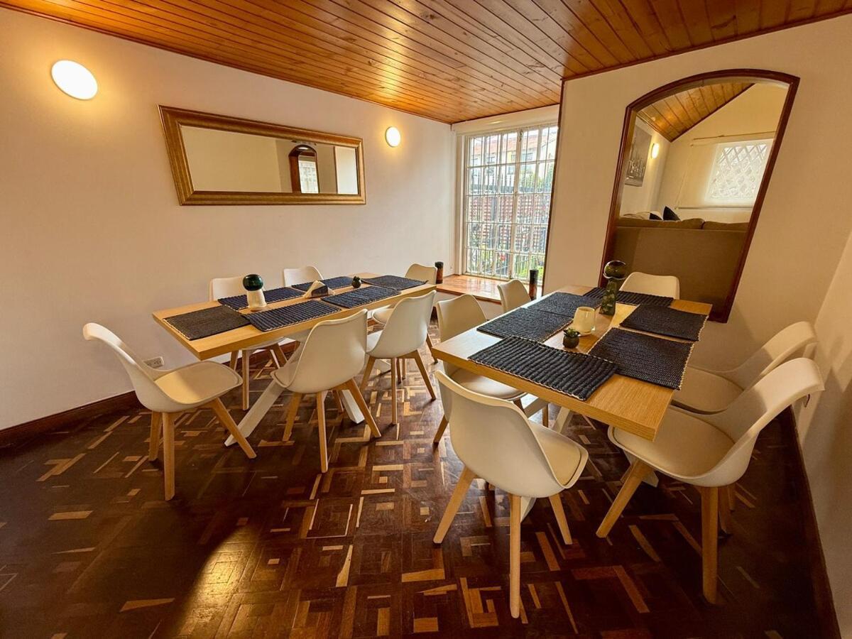 Jacuzzi Portobello Retreat, Trendy Artist House Villa
