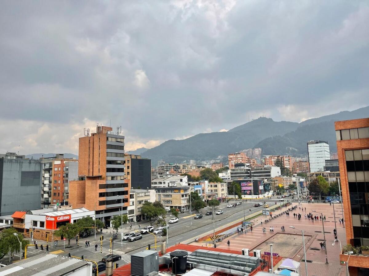 85 Street Fancy Elegant Double Acom Andino Bogota