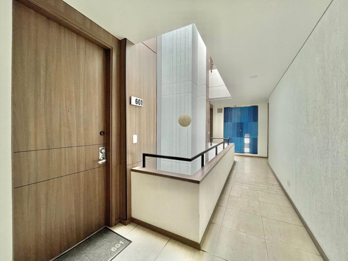 85 Street Fancy Elegant Double Acom Andino Apartment Bogota