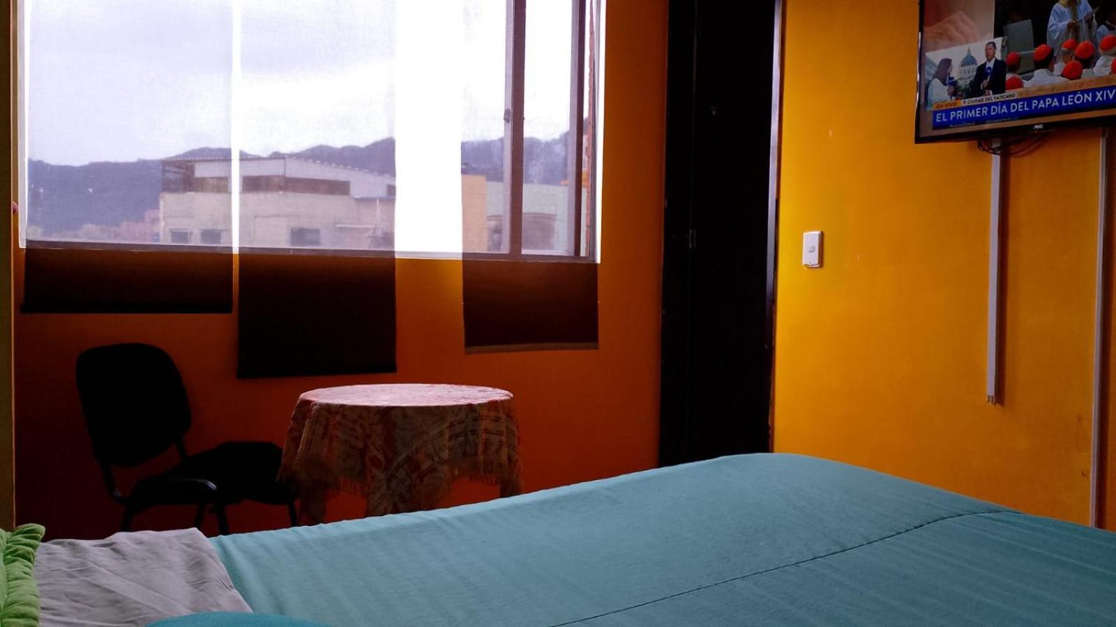 Cerca Al Aeropuerto , Corferias , Embajada Americana , Teusaquillo 3* Bogota