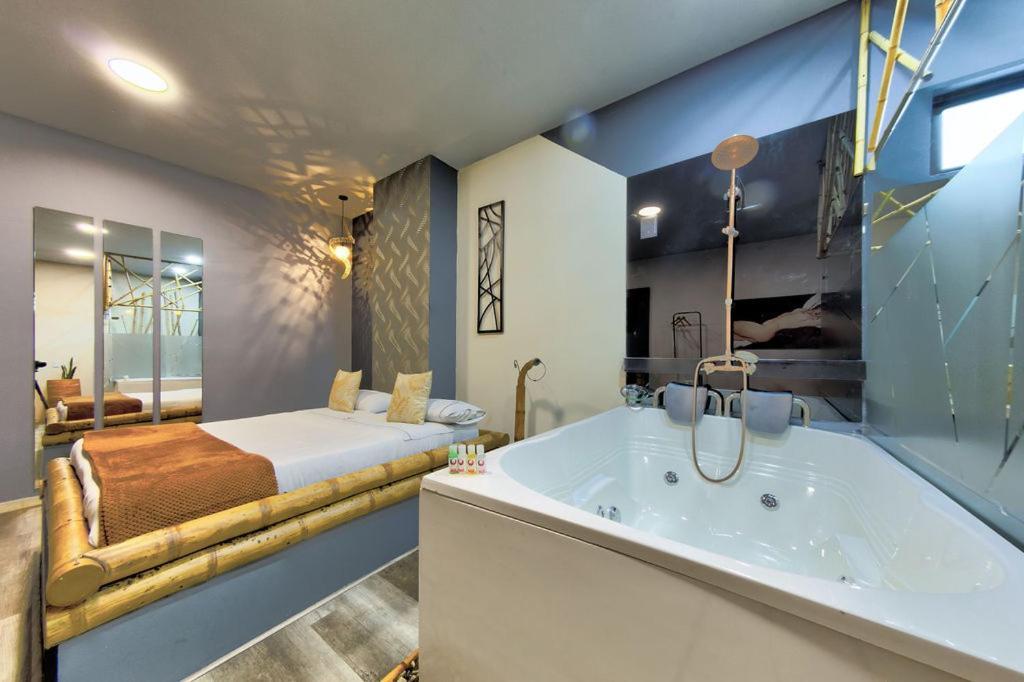 Zensual Hotel *