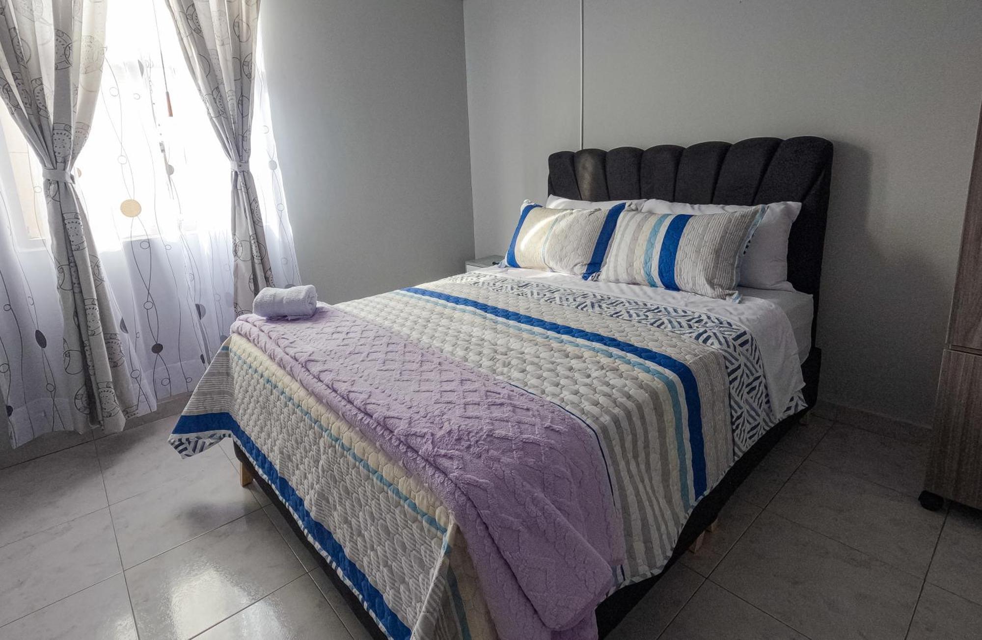 Privada En Kzona, Cerca Al Aeropuerto, Ideal Escalas Y Tramites *