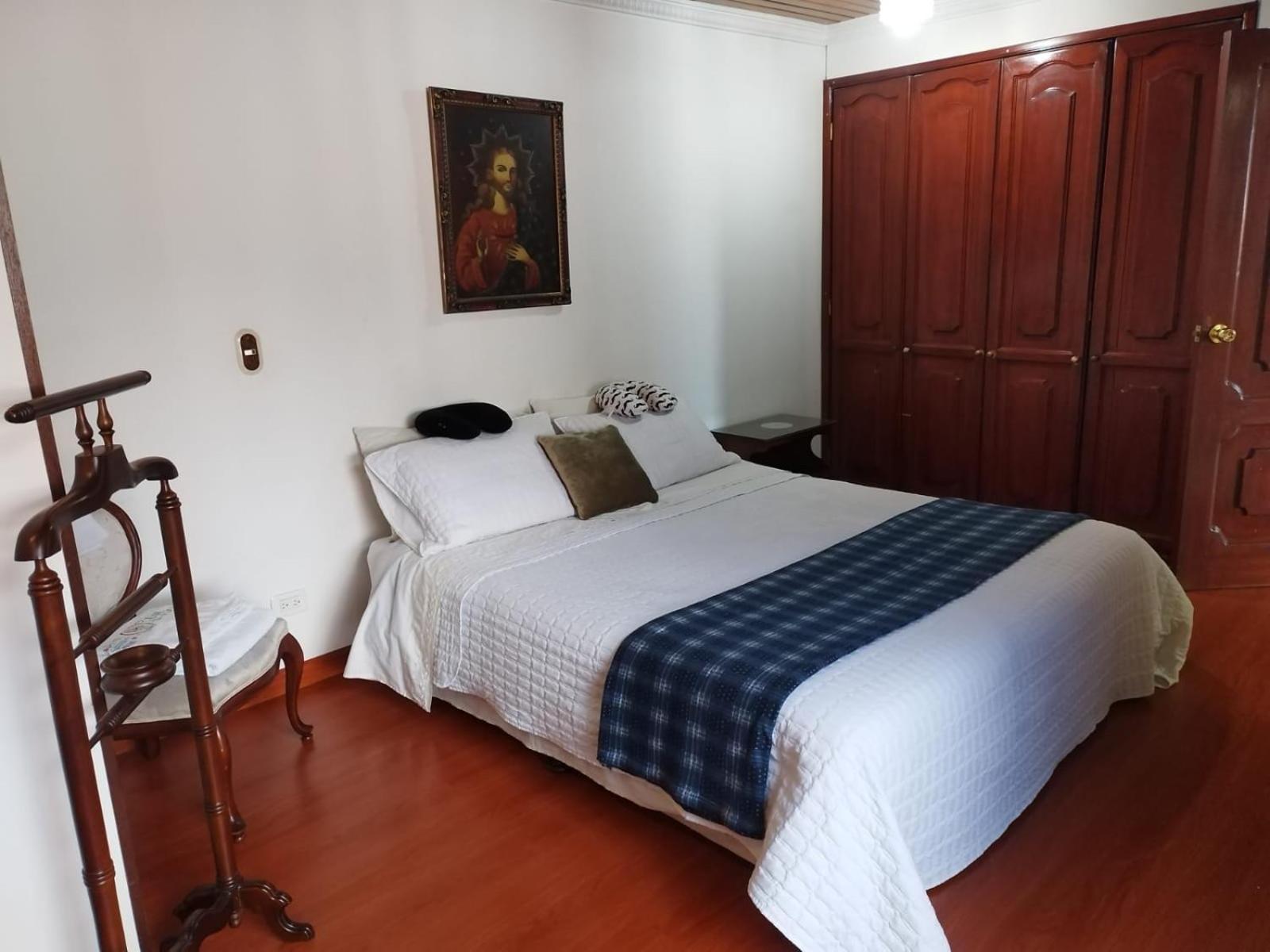 Elias Di Caprio - - Homestay *
