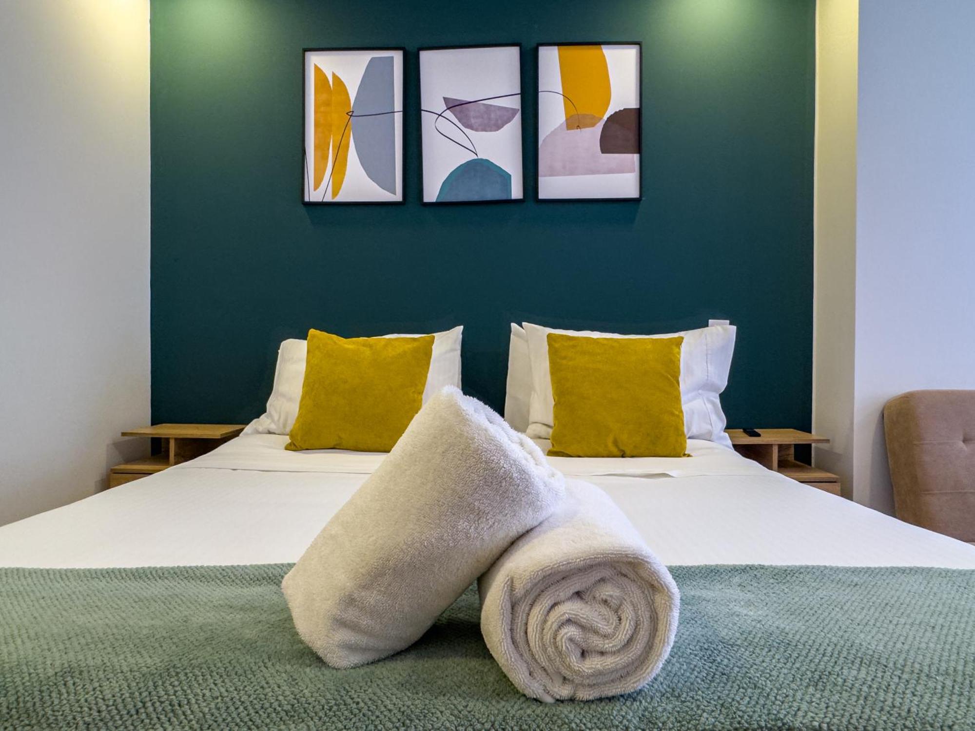 The Hood 102, Modern And Luxury Apartment Bogota