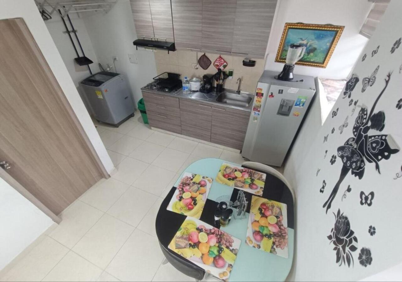 Apartamento Apartaestudio-1piso-7 Min Centro Comercial Titan Bogotá