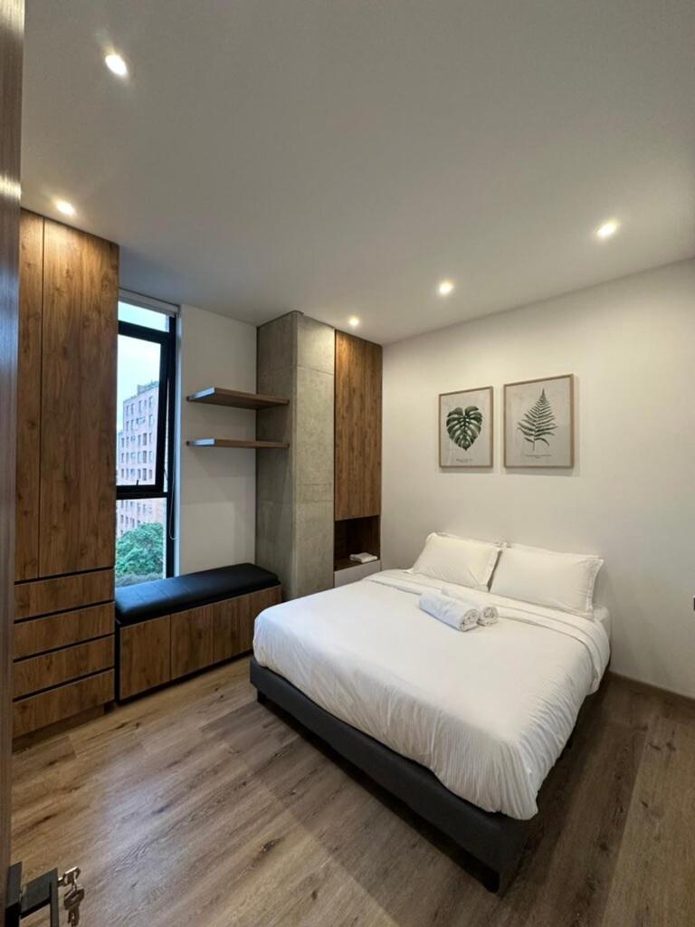 Perfect In Parque 93 - 2 Bedrooms-750sqft Apartment Bogota