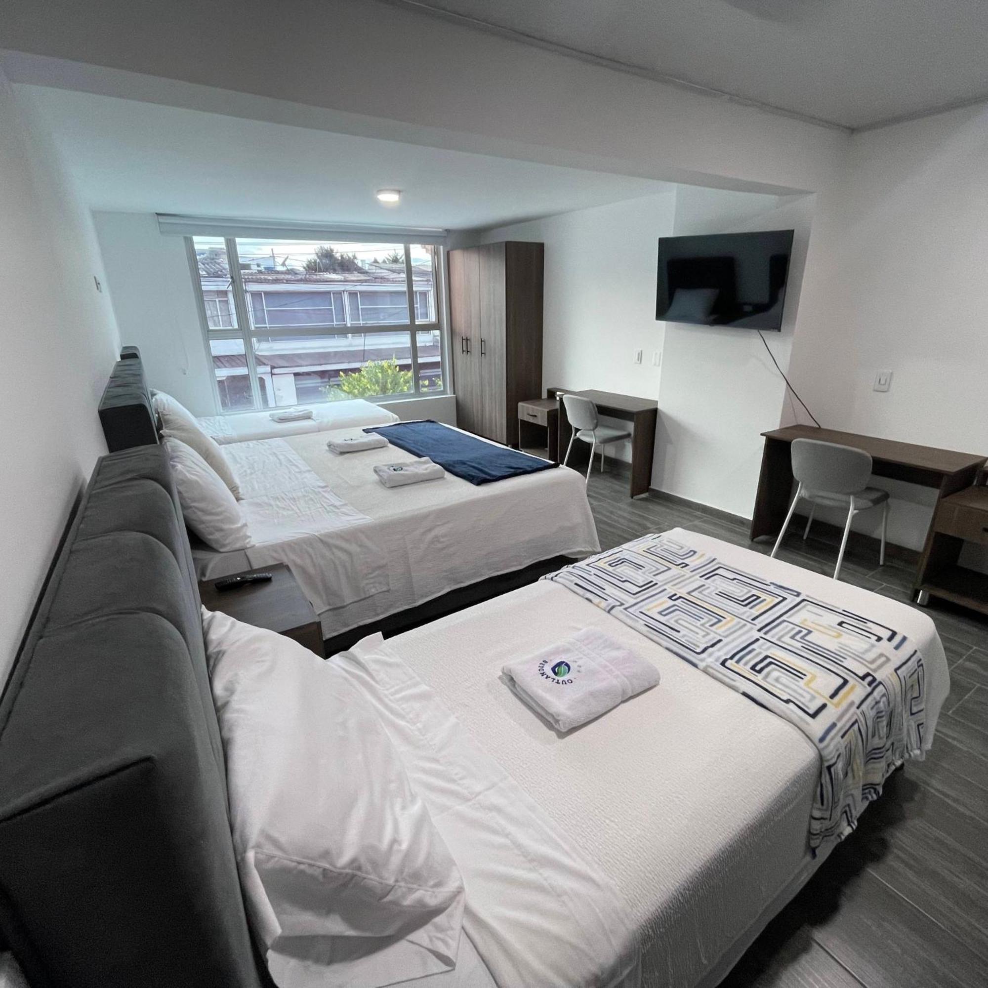 Habitación en casa particular Outlanders House Bog Airport Bogotá
