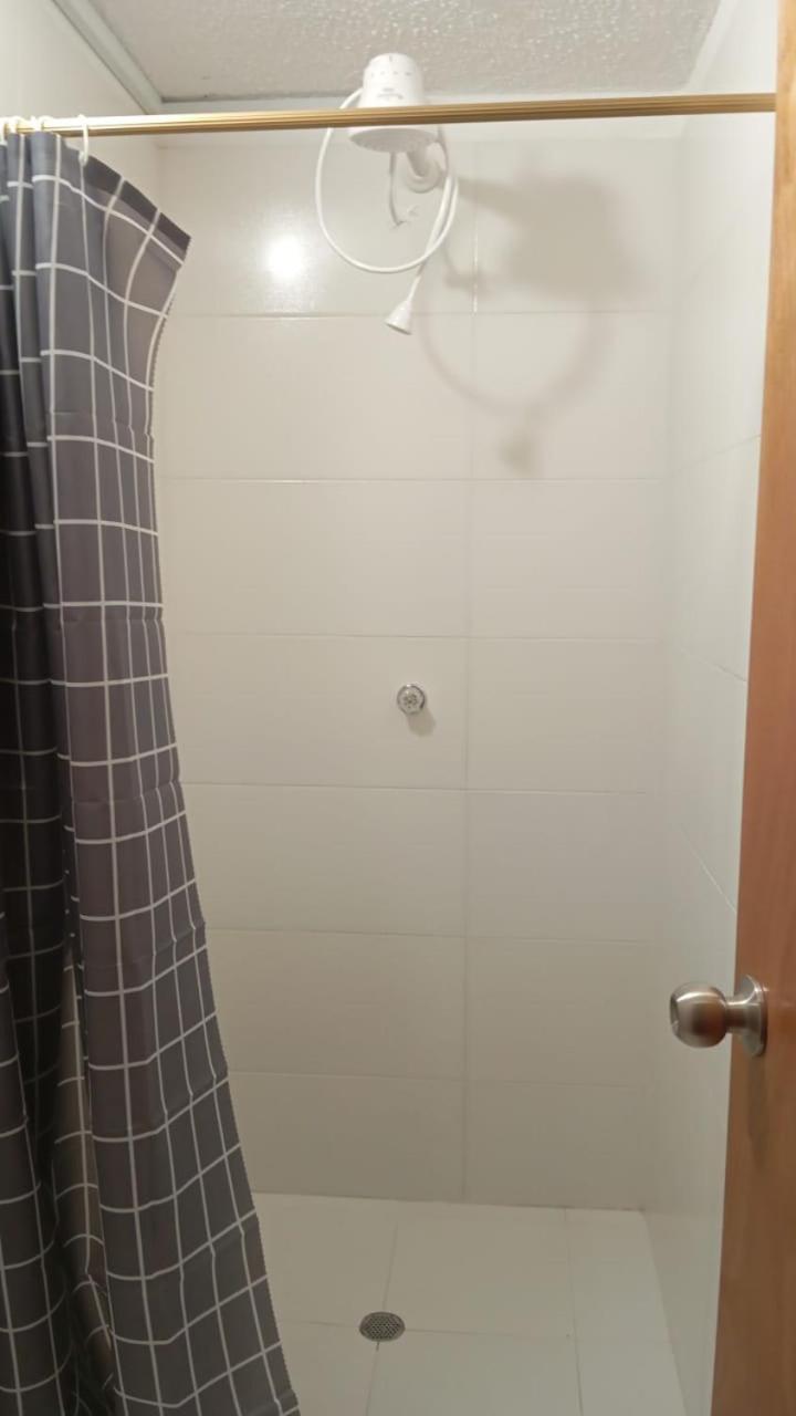 Casa Pontevedra - Cerca A La Clinica Shaio, Bogota