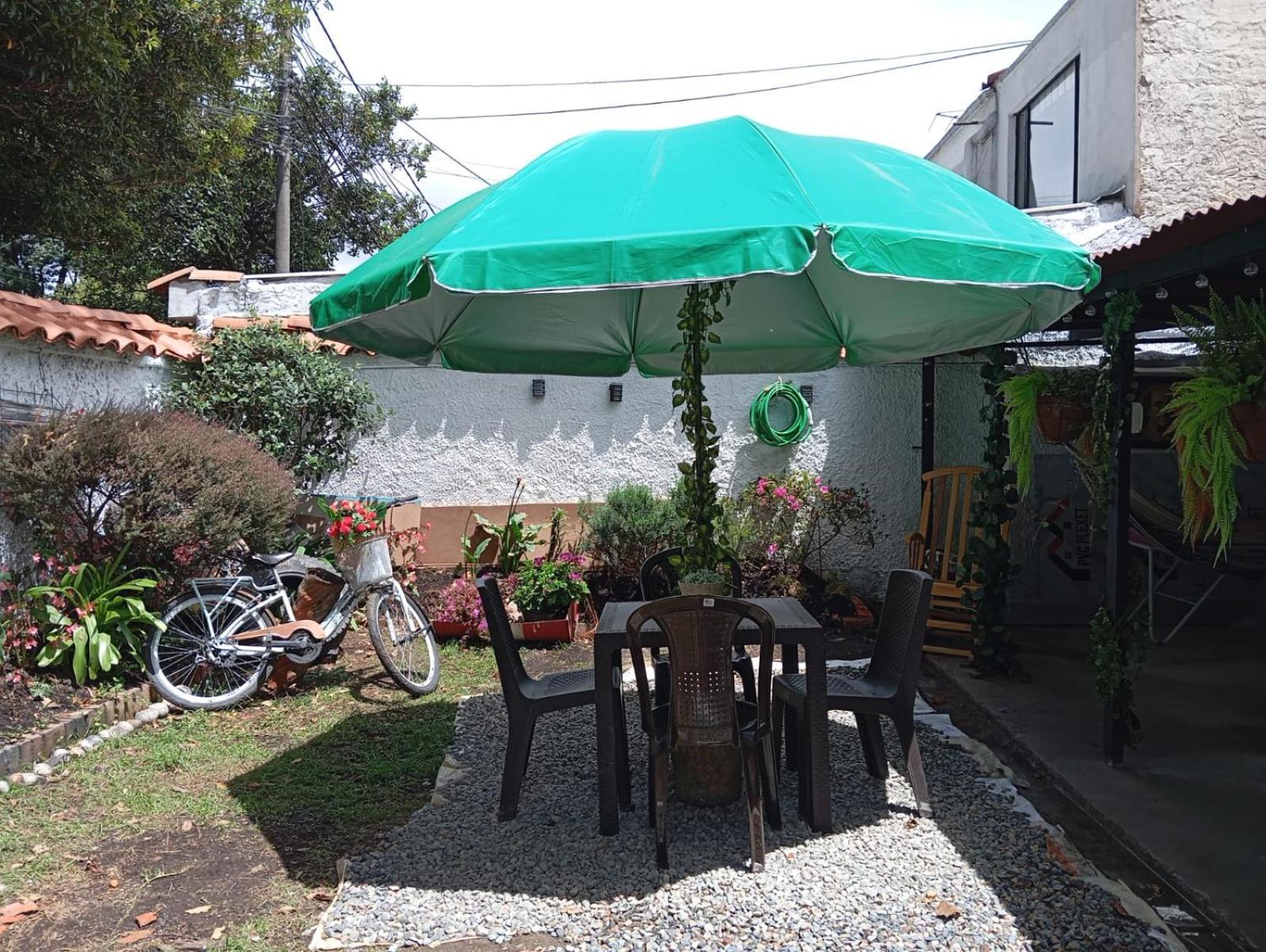 Homestay Casa Pontevedra - Cerca A La Clinica Shaio,