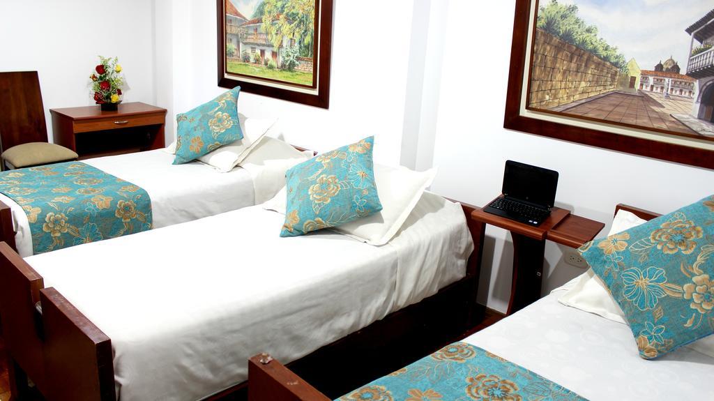 Casa Lozano Bed & Breakfast 3*