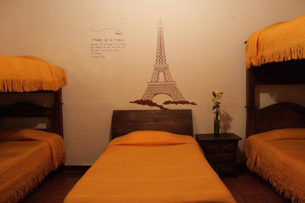 Iku Backpackers * Bogota