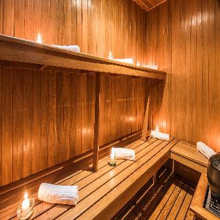 Travelers Fontana Plaza Aparthotel 4*