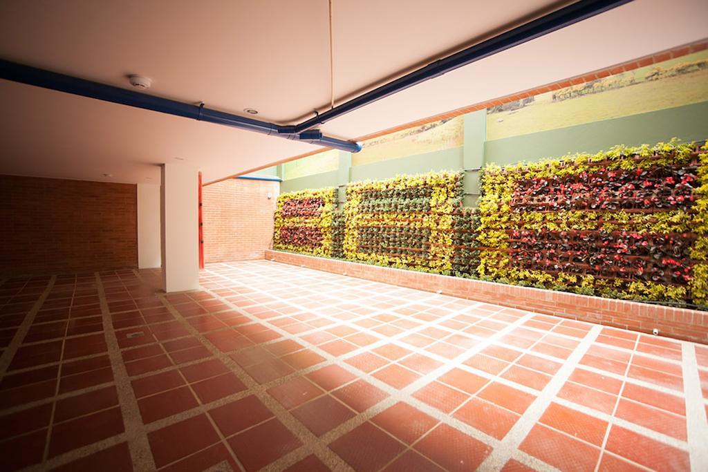 Hotel Castellana 100