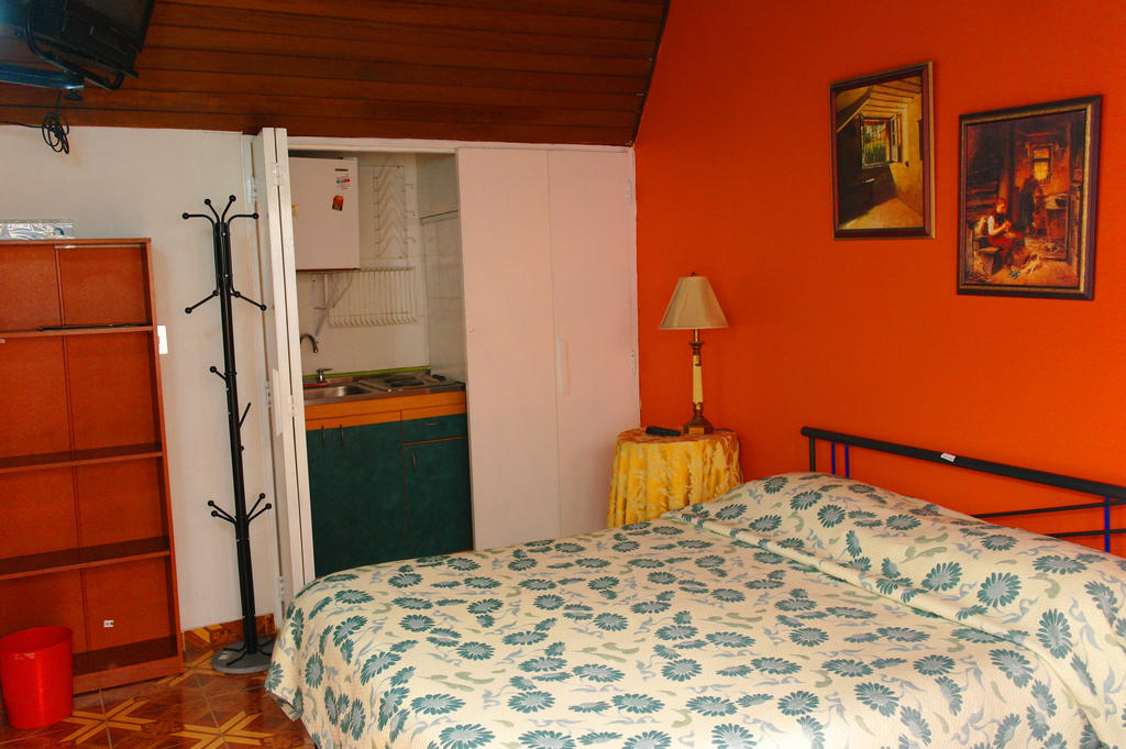 Hotel Casa Amelia 3*