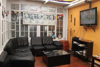 Hostel Iku Backpackers *
