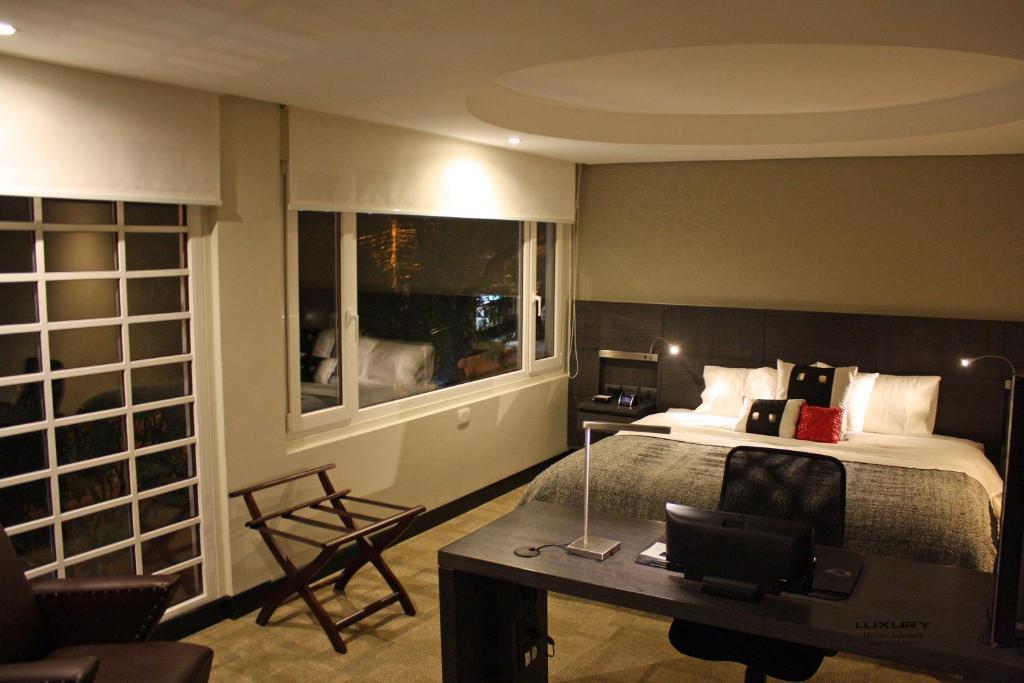 Hotel Casa Gaitan Cortes 4*