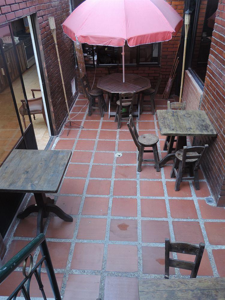 Violeta Park Hostel