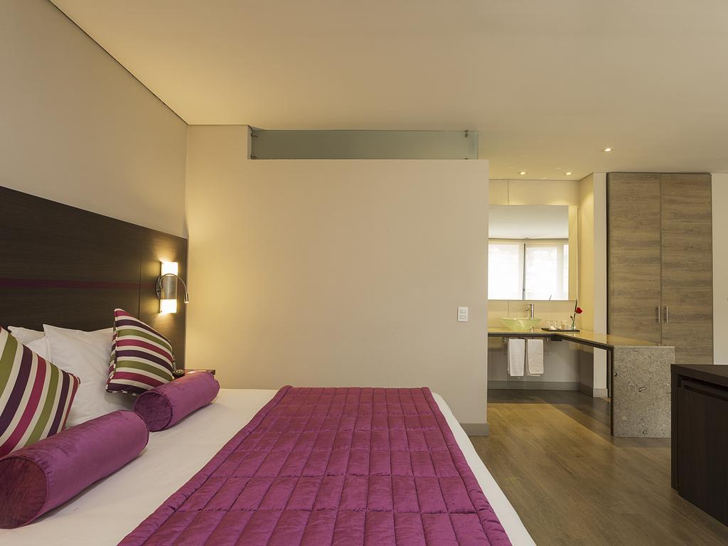 Hotel Mercure Bh Zona Financiera 4*