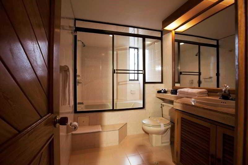 Travelers Gold Aparthotel 4*