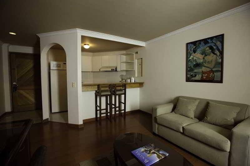 Aparthotel Travelers Fontana Plaza 4*