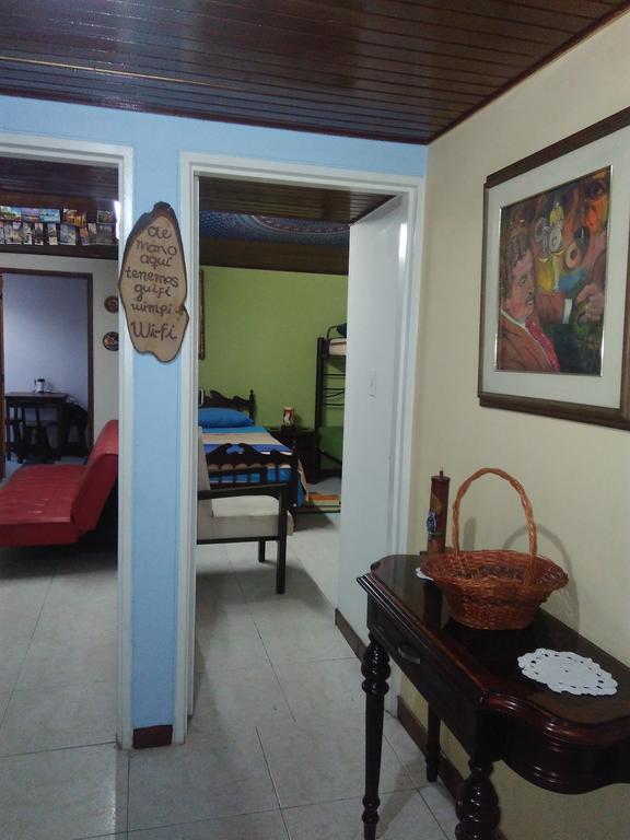 En Casa! Restaurante Y Guest house