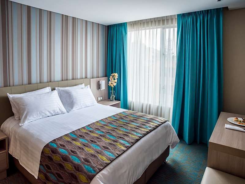 Apartamentos Plaza Suites