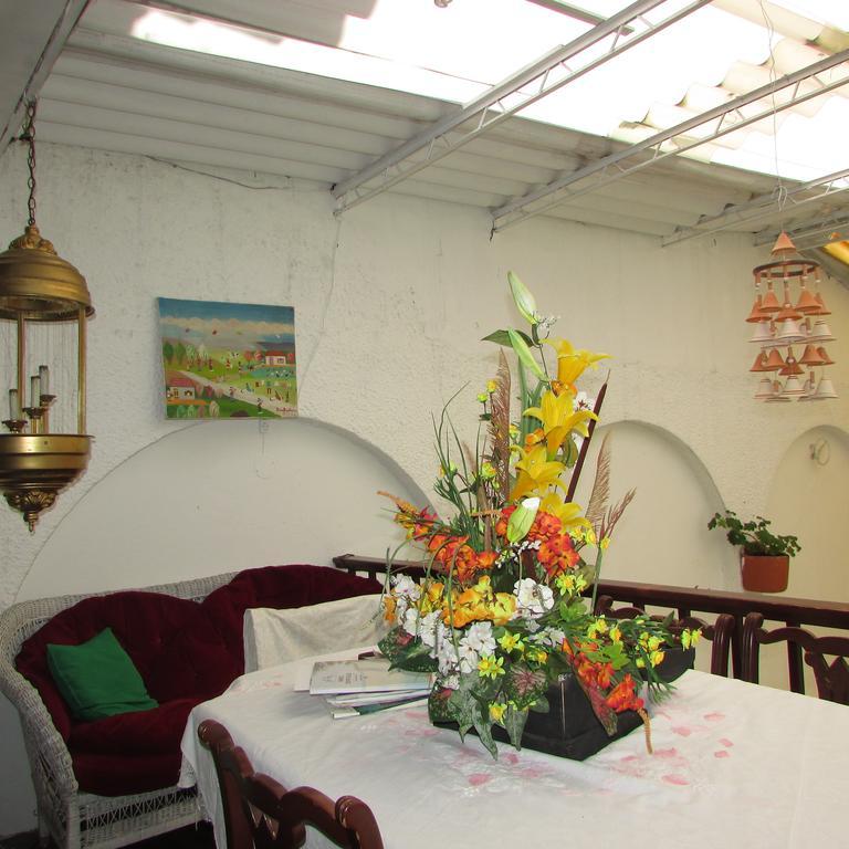 Casa De Huespedes Shalom Victoria Pensión *