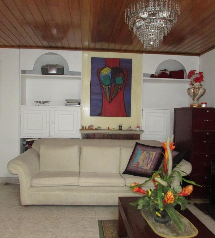 Casa De Huespedes Shalom Victoria * Bogotá