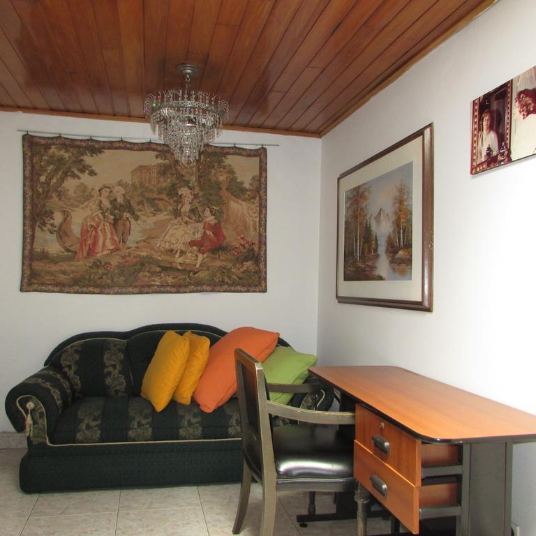 Casa De Huespedes Shalom Victoria Pensión Bogotá