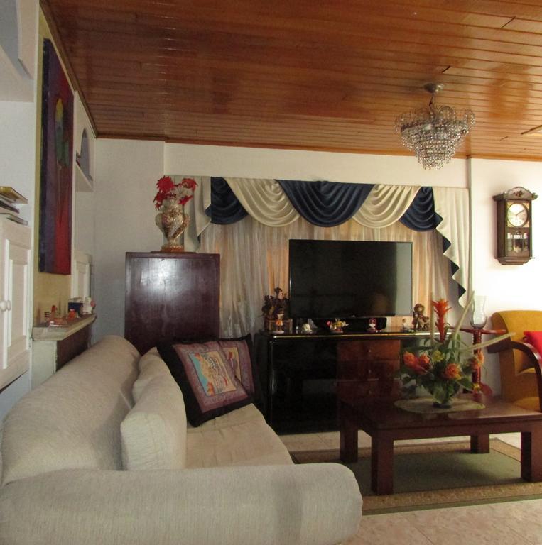 Casa De Huespedes Shalom Victoria *