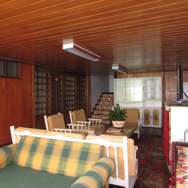 Casa De Huespedes Shalom Victoria